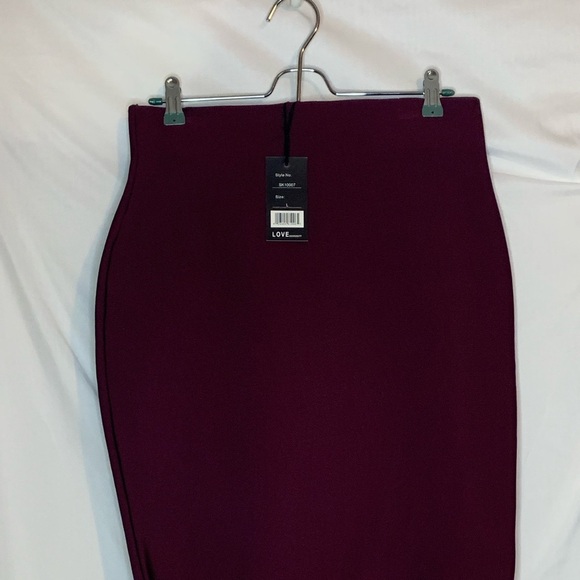 Y2k Vintage Women’s Elegant Burgundy Pencil Skirt New With Tags!! - Picture 2 of 2